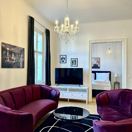 Residential Elegance: Yourvienna Classic Apartments In City Center Exterior foto