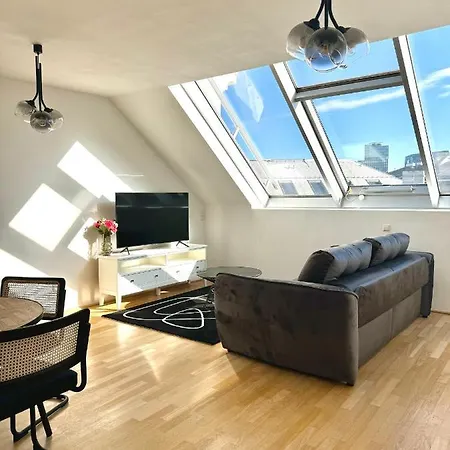 Residential Elegance: Yourvienna Classic Apartments In City Center Exterior foto