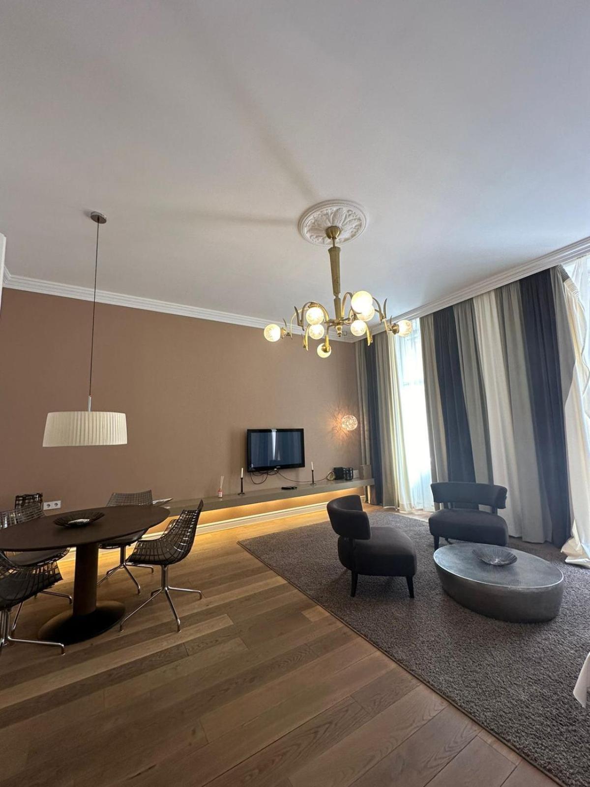 Apartment Residential Elegance: Yourvienna Classic In Center Wien